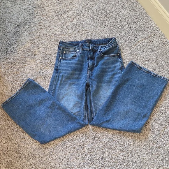 Quince Women's Bella Stretch Relaxed Straight Jeans - Picture 3 of 5